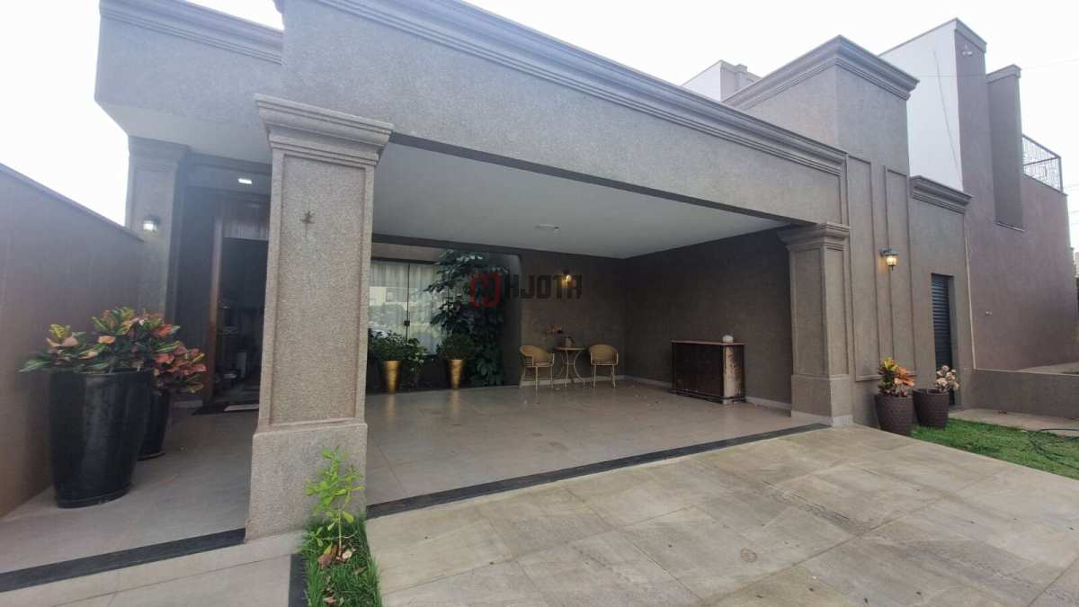 Casa 220m2 com 3 Suítes no Cond Jardim Botânico - Bady Bassit SP